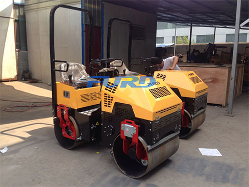 如果座駕壓路機(jī)發(fā)動機(jī)過熱應(yīng)該怎么做？