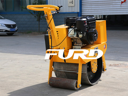 座駕壓路機的保養(yǎng)細(xì)則是什么呢？